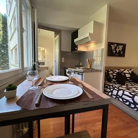 96 - Wi Fi Fibre - Beausejour - Proche Centre Apartment